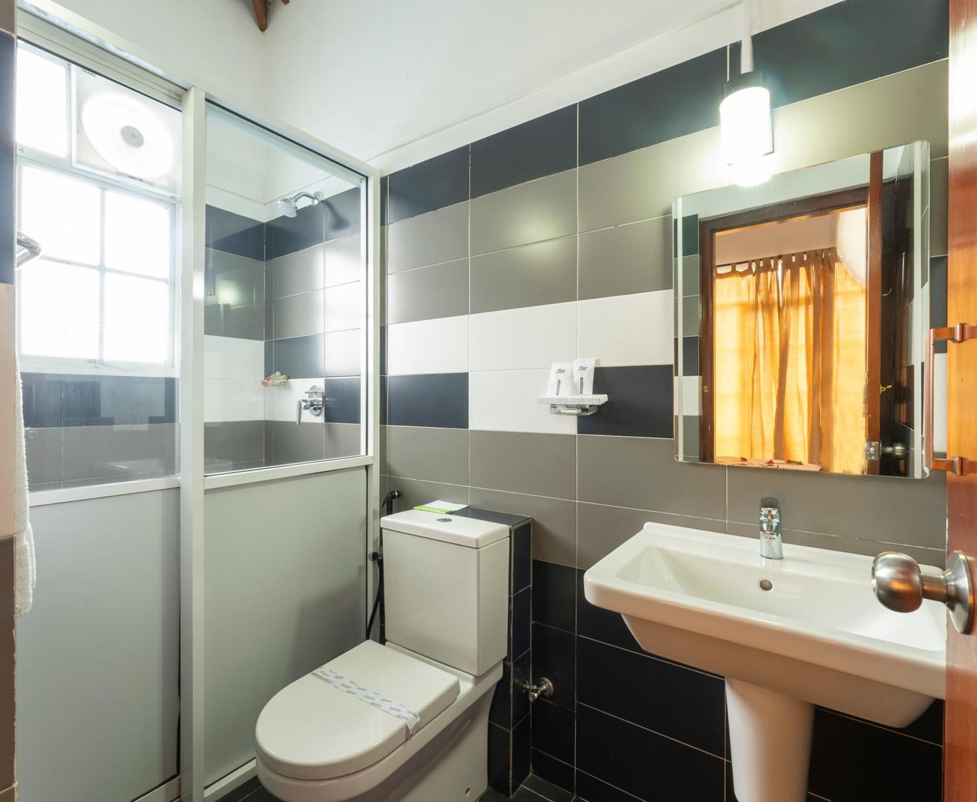 Aaradhya Nuwara Eliya Hotel Phòng bức ảnh